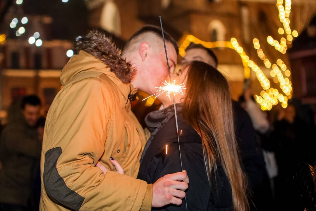 Kaunas 2023-iuosius pasitiko su muzika ir vaizdais!