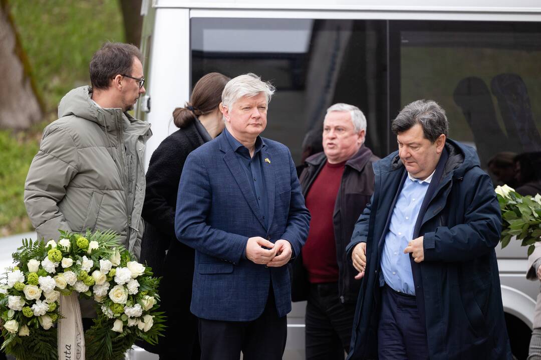 Vilniuje atsisveikinama su G. Kirkilu