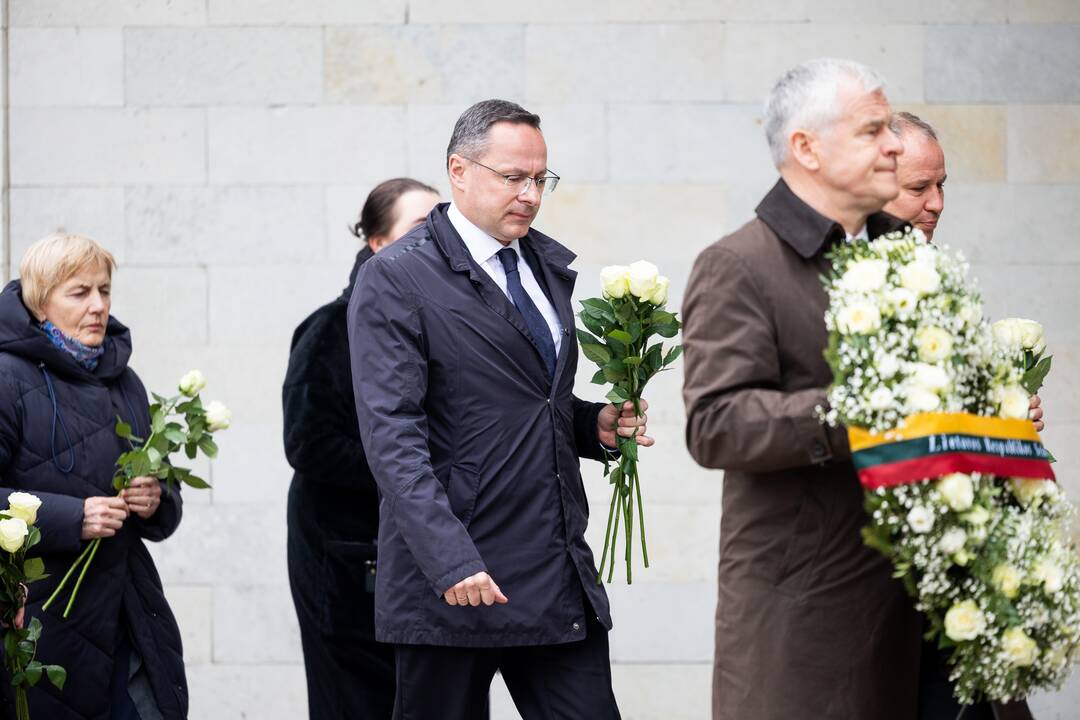 Vilniuje atsisveikinama su G. Kirkilu