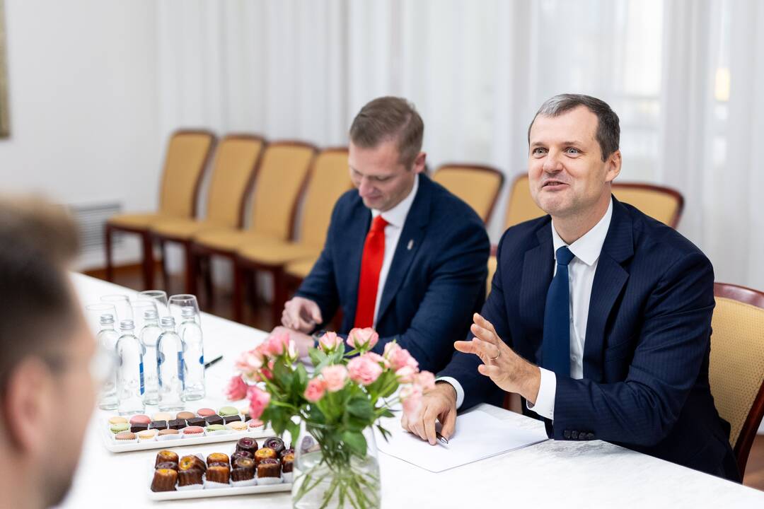 Seime susitiko „Vardan Lietuvos“ ir socialdemokratų partijos