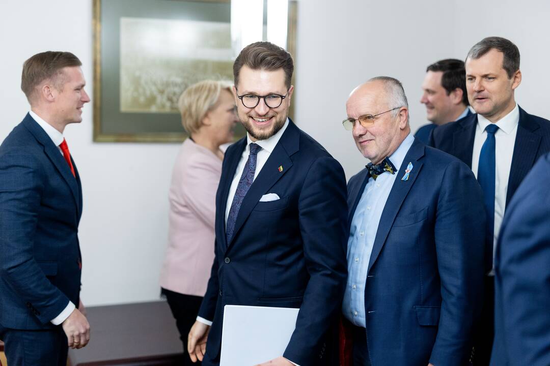 Seime susitiko „Vardan Lietuvos“ ir socialdemokratų partijos