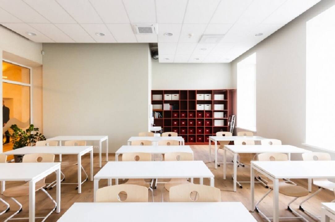 Pareigoms eiti reikiamo magistro laipsnio neturi 248 švietimo įstaigų vadovai