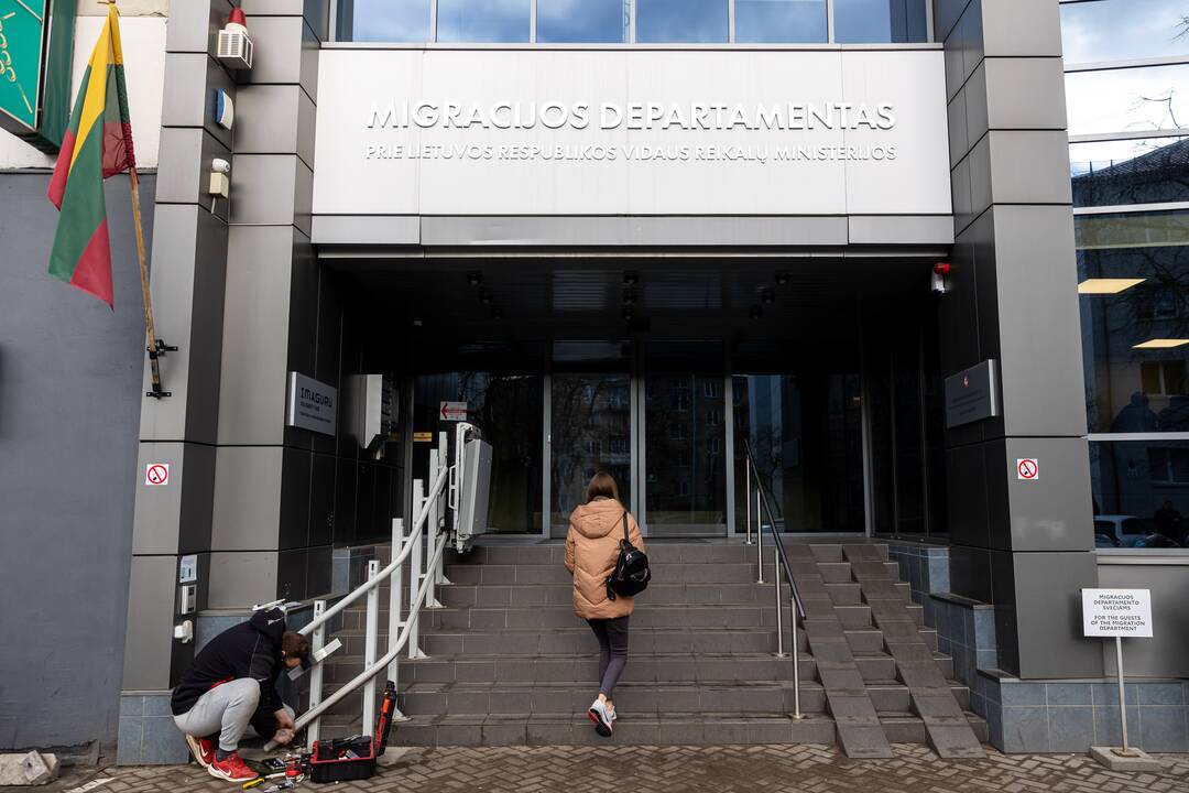 Profsąjunga: nepadidinus Migracijos departamento biudžeto darbuotojai išeis masiškai
