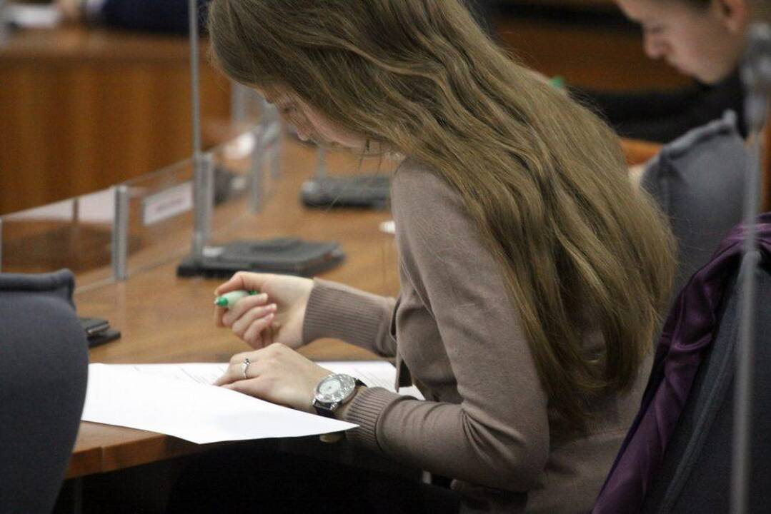 Beveik 2 tūkst. abiturientų šiemet gavo šimto balų įvertinimą