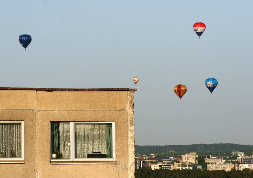 Vilniuje vėl atnaujinami oro balionų skrydžiai