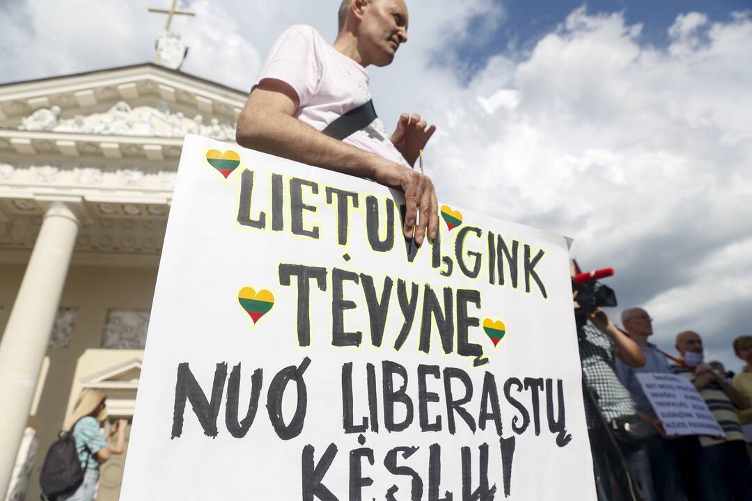 Eitynės „Lietuvių gyvybės svarbios“