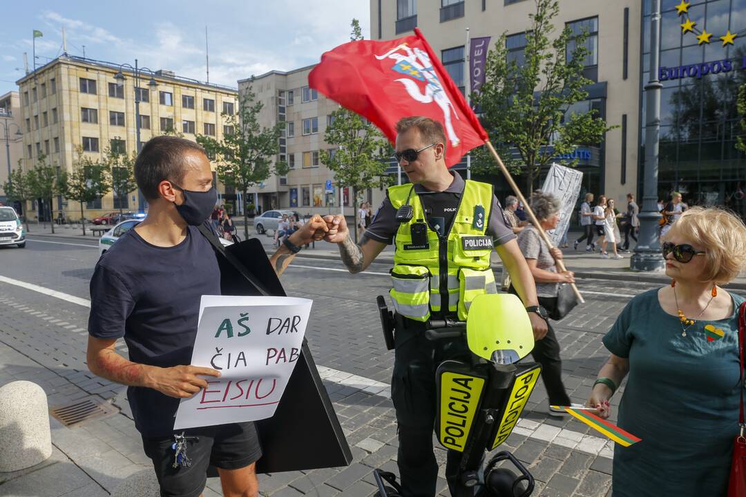 Eitynės „Lietuvių gyvybės svarbios“