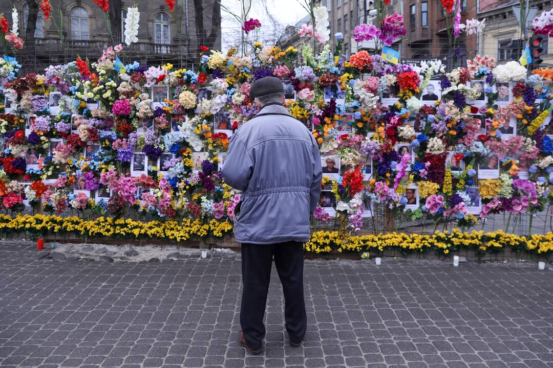 Lvivo centre esantis monumentas žuvusiems Ukrainoje