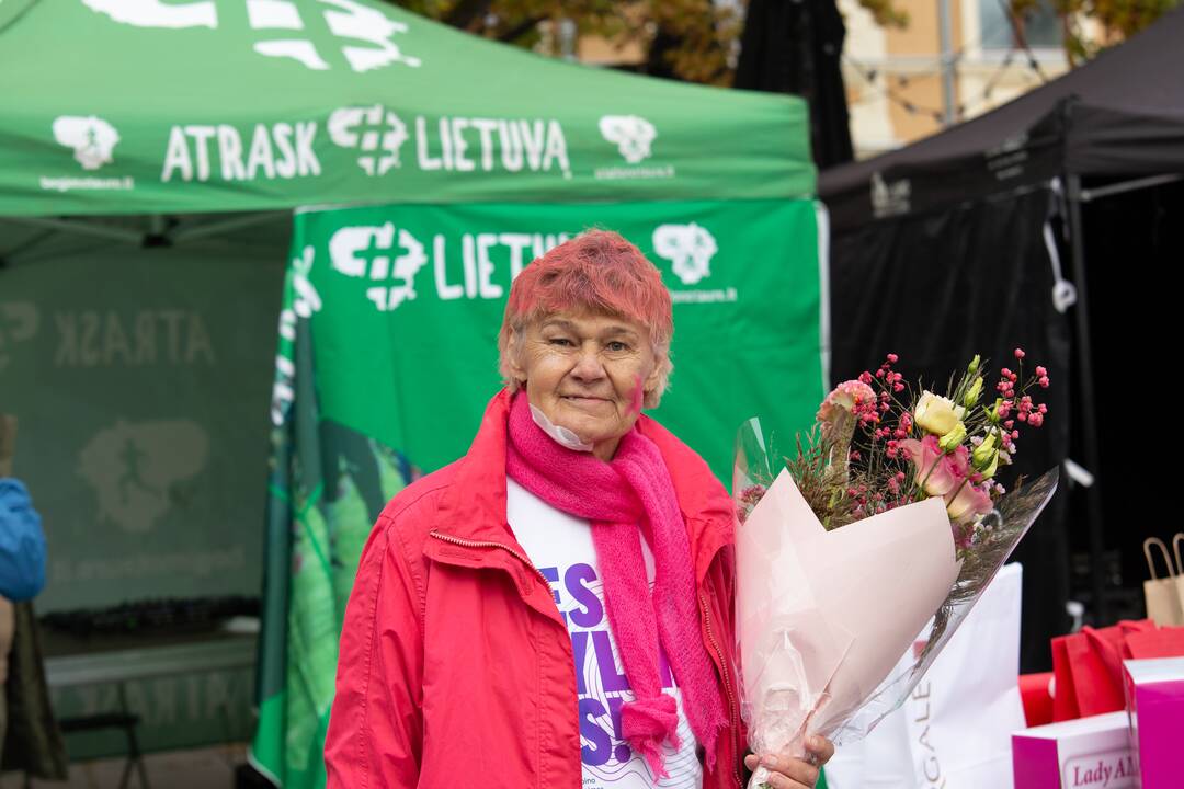 Laisvės alėją užtvindė bėgikai