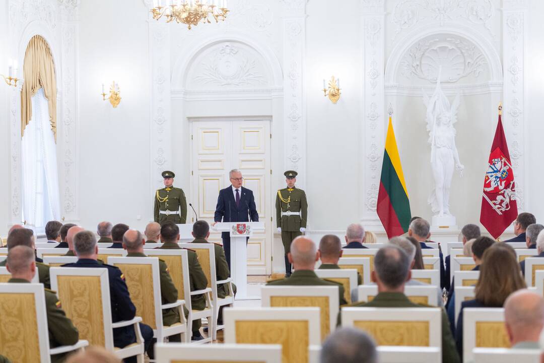 Gitanas Nausėda (kairėje) ir Raimundas Vaikšnoras