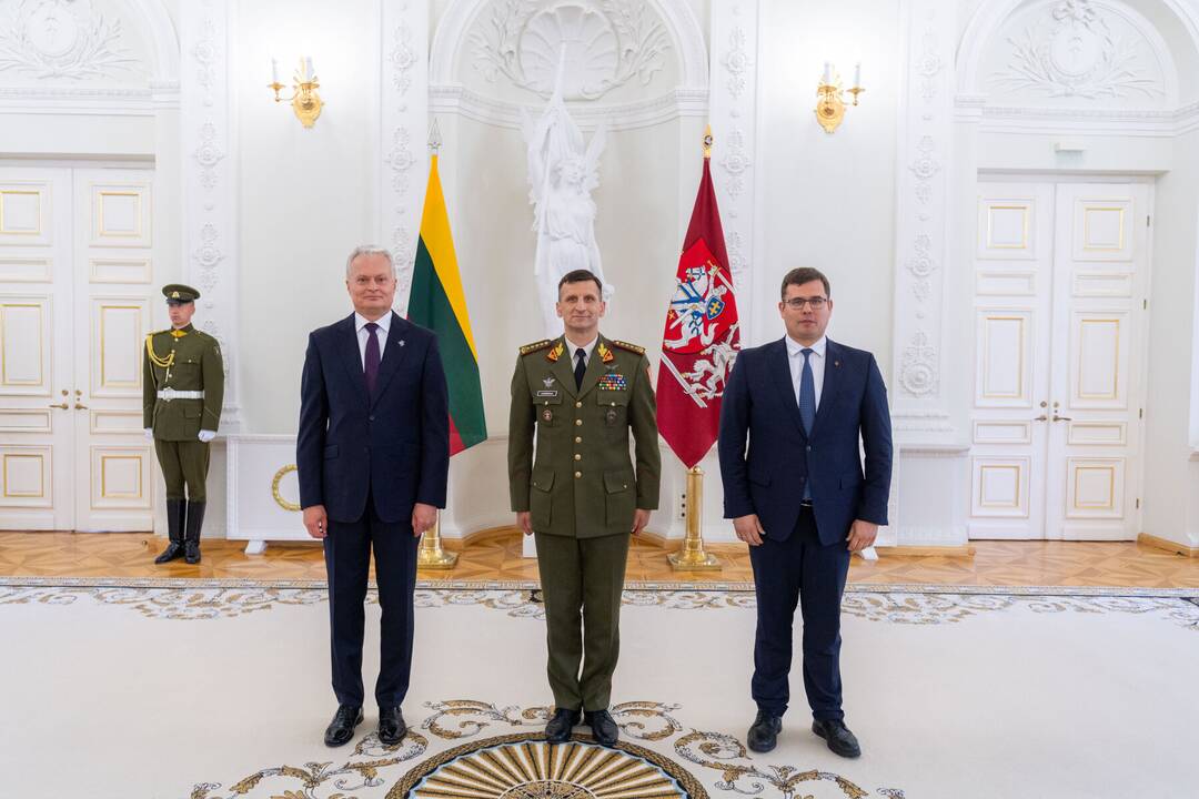 Gitanas Nausėda (kairėje) ir Raimundas Vaikšnoras