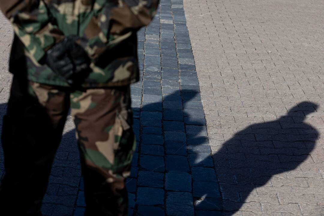 Pritarė siūlymui į šaulius nepriimti turinčiųjų Rusijos ir Baltarusijos pilietybę