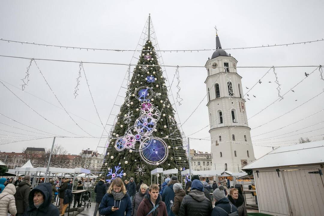 Sostinėje susirinko šeši Kalėdų Seneliai