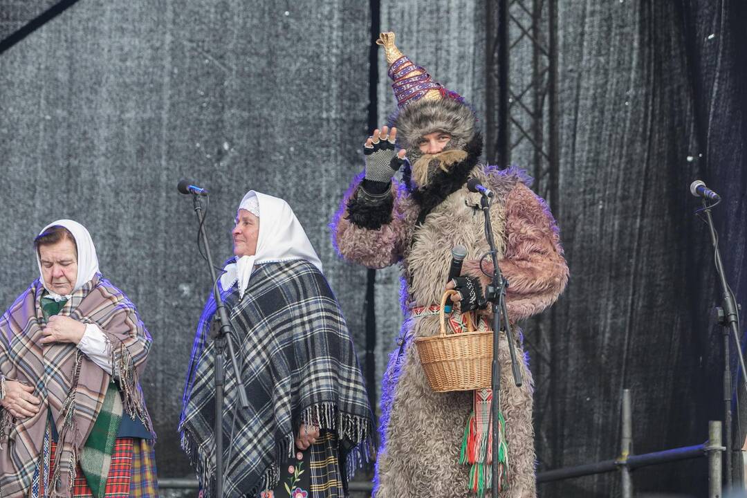 Sostinėje susirinko šeši Kalėdų Seneliai
