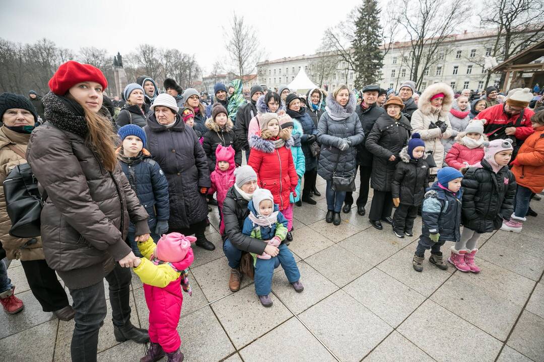 Sostinėje susirinko šeši Kalėdų Seneliai