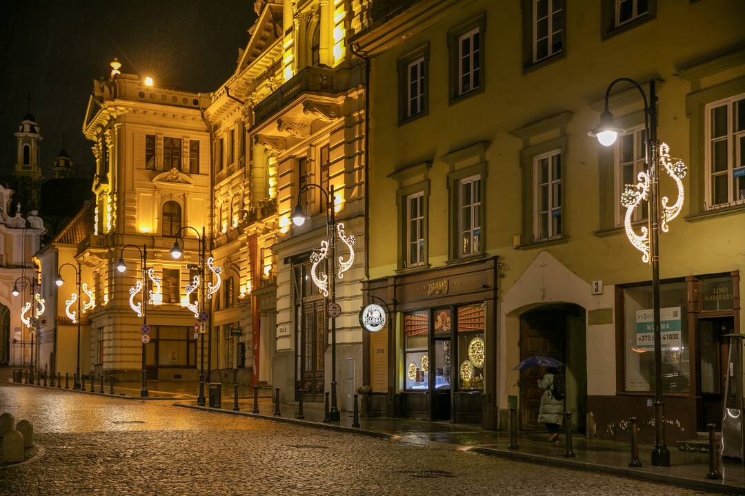 Vilniaus gatvės pasipuošė žiemos šventėms