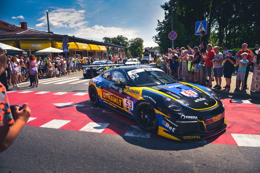Palanga alsuoja „Aurum 1006 km lenktynių“ ritmu