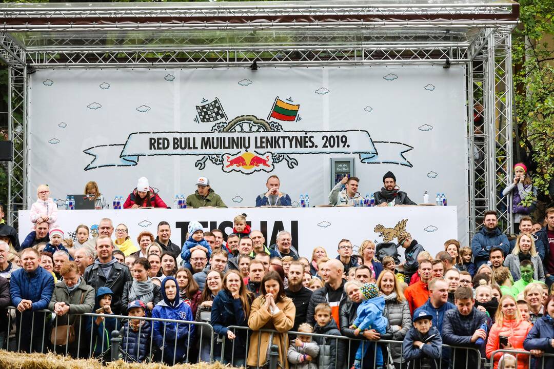 „Red Bull muilinių lenktynės“ Kaune