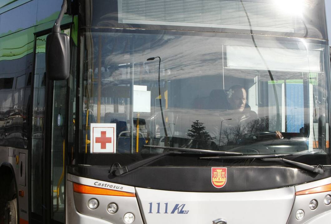 Grįžusius keltu į Klaipėdą pasitiko ginkluota palyda
