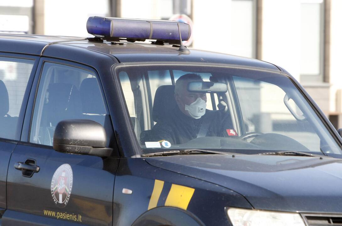 Grįžusius keltu į Klaipėdą pasitiko ginkluota palyda