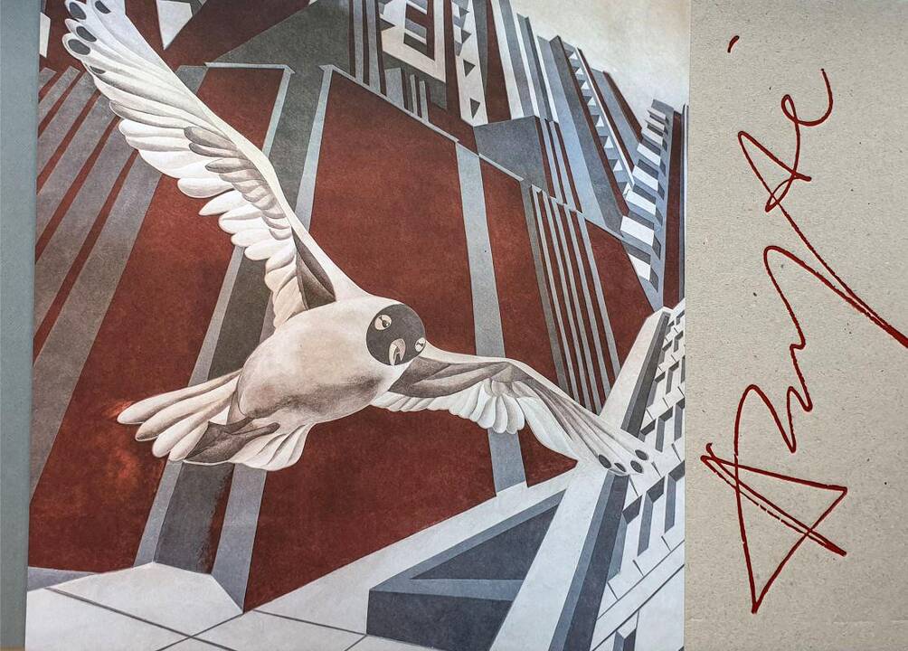 Klaipėdoje išleistame albume įamžinti dailininkės monumentalistės A.Banytės sieninės tapybos kūriniai.