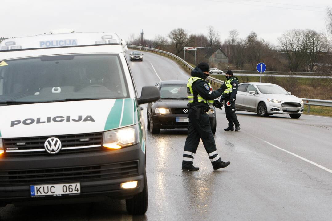 Tarnyba: ilgasis savaitgalis policininkams bus labai įtemptas.