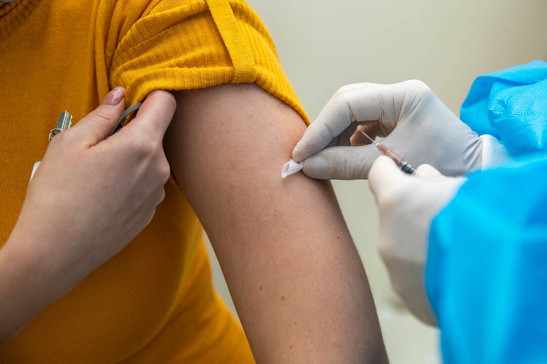 Statistika: per praėjusią savaitę KUL Molekulinės diagnostikos laboratorijoje atlikta 4 tūkst. tyrimų, beveik kas ketvirtam asmeniui nustatytas COVID-19.