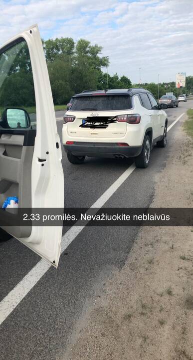 Įvykiai: ketvirtadienis buvo skausminga diena apskrities keliuose – avarijose virto vilkikai, sužalotos trys paauglės.