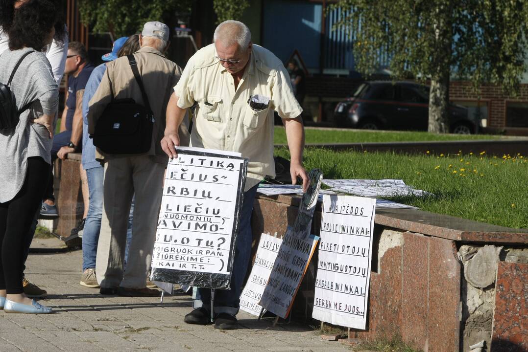 Skiepų priešininkų mitingas Klaipėdoje