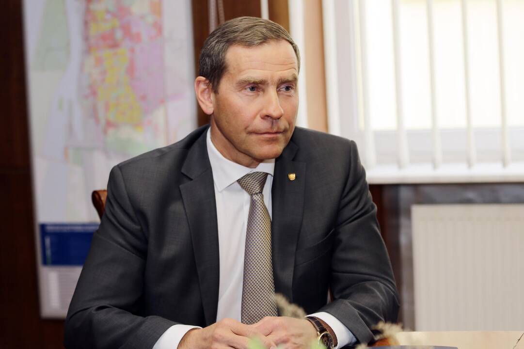 Tvarka: S.Budinas primena, kad Pilies tiltas bus kilnojamas tik šiltuoju sezonu.