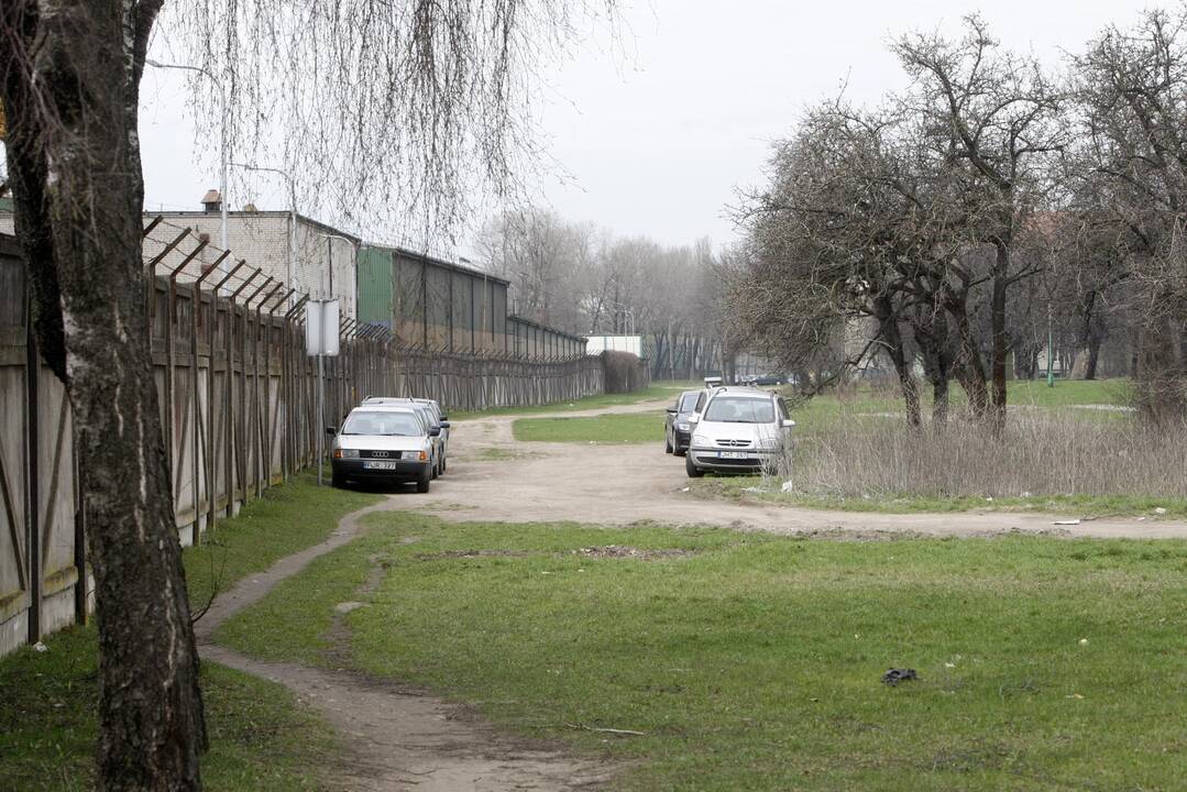 Ketinimai: klaipėdiečiai žada priešintis planui palei uosto tvorą tiesti keturių eismo juostų gatvę.