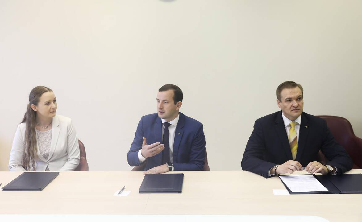 Evelina Gudzinskaitė, Virginijus Sinkevičius, Eimutis Misiūnas