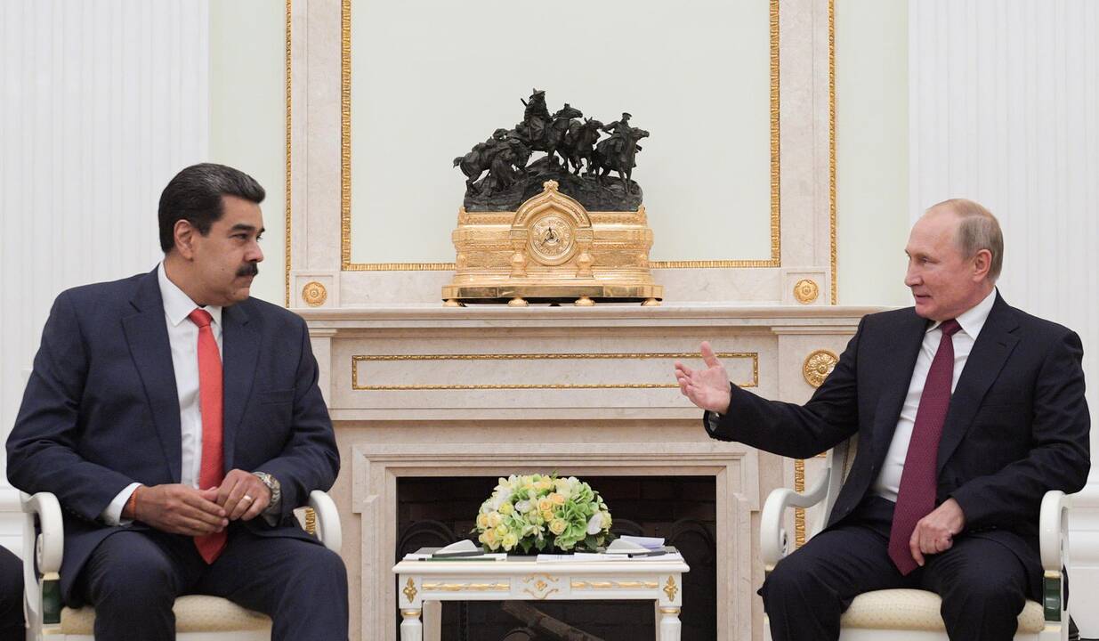 Nicolas Maduro ir Vladimiras Putinas