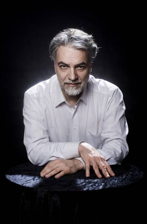 M. Bačkus.
