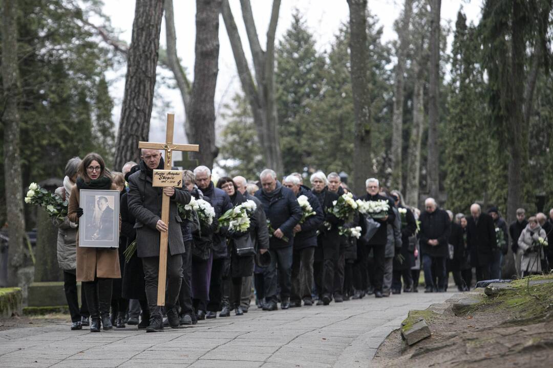 Filosofas A. Šliogeris atgulė amžinojo poilsio