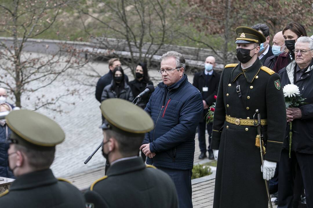 Seimo narys K. Glaveckas atgulė amžinojo poilsio