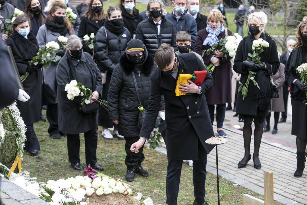 Seimo narys K. Glaveckas atgulė amžinojo poilsio