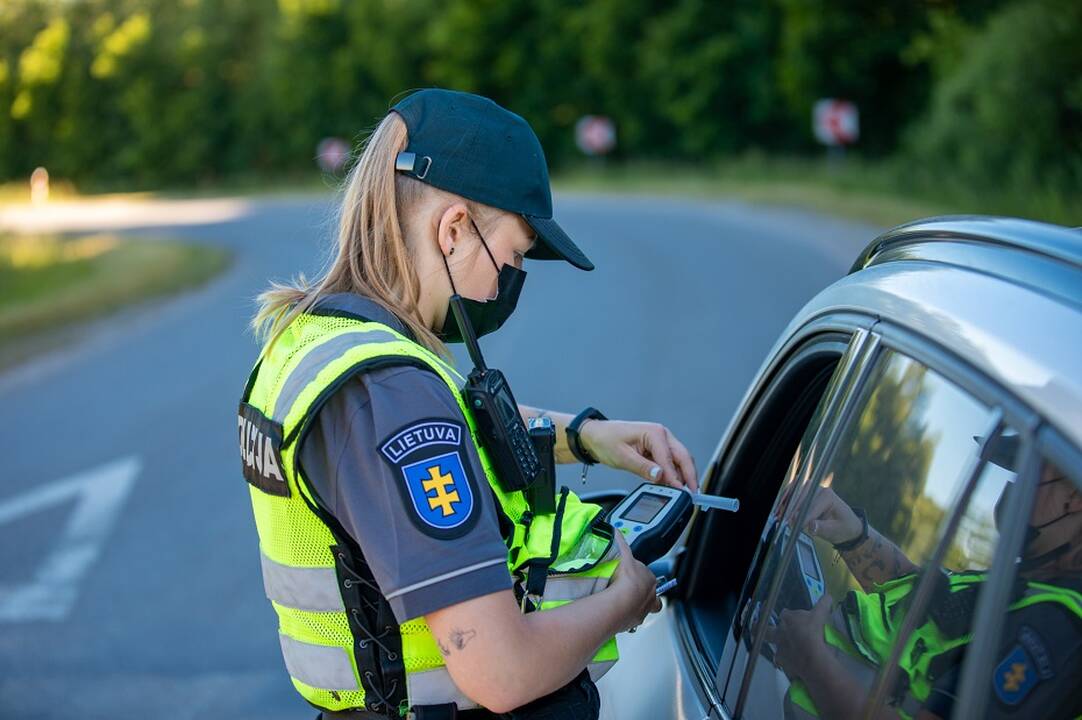 Savaitė Klaipėdos apskrities keliuose: įkliuvo septyni girti vairuotojai ir trys dviratininkai