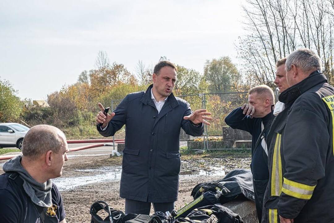 Valstybės ekstremalių situacijų komisija apsilankė Alytaus gaisravietėje