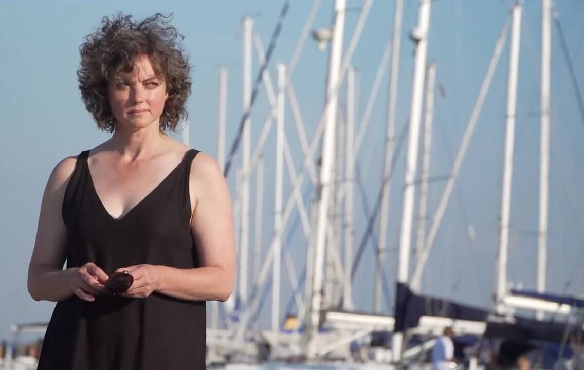 Požiūris: "Savo kūne matau savo gyvenimą: matau du vaikus, traumas, neišlaikytą tempą, kažkur matau laimę, kažkur – skausmą", – sako A.Šeiko.