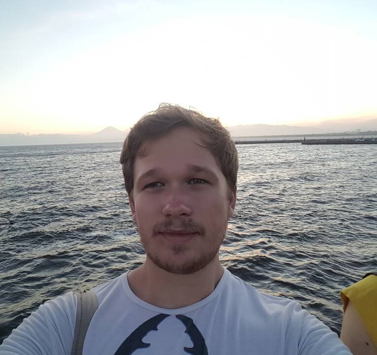 Tokijuje pagal studentų mainų programą viešėjęs VDU magistrantas Ž.Vaičius visus metus buvo priverstas pats gamintis maistą. Ši patirtis atvėrė Azijos virtuvės skonius ir įvairovę.