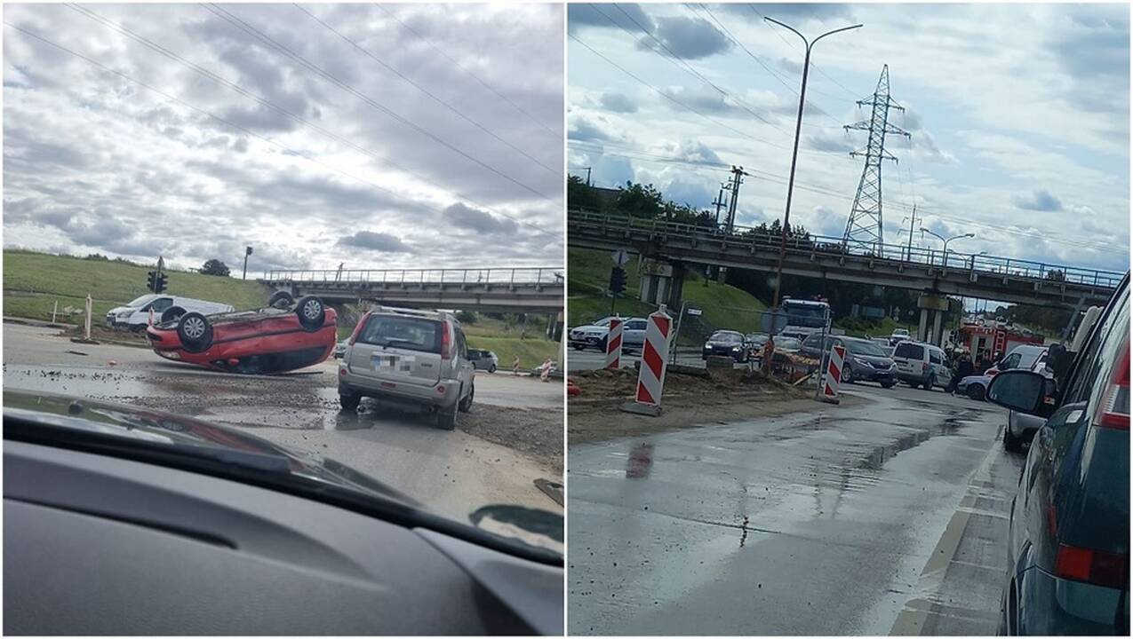 Avarija Šiauliuose: susidūrus dviem automobiliams vienas jų apvirto ant stogo