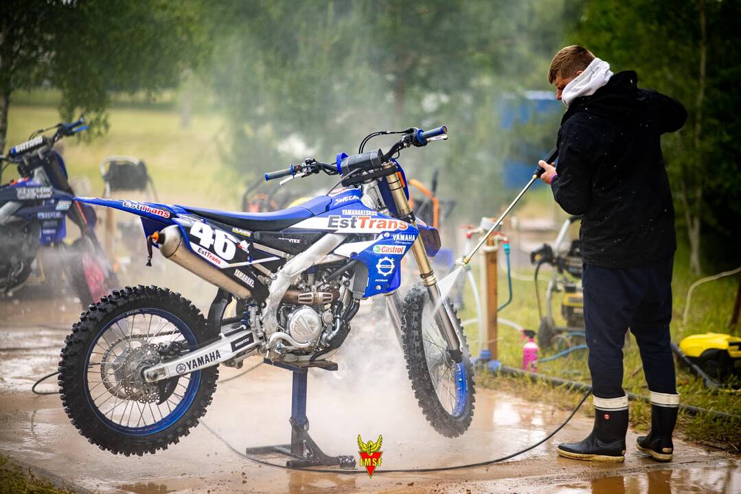 Dalyviai: Aleksandrijos trasoje jėgas išmėgino trylikos šalių motokroso meistrai.
