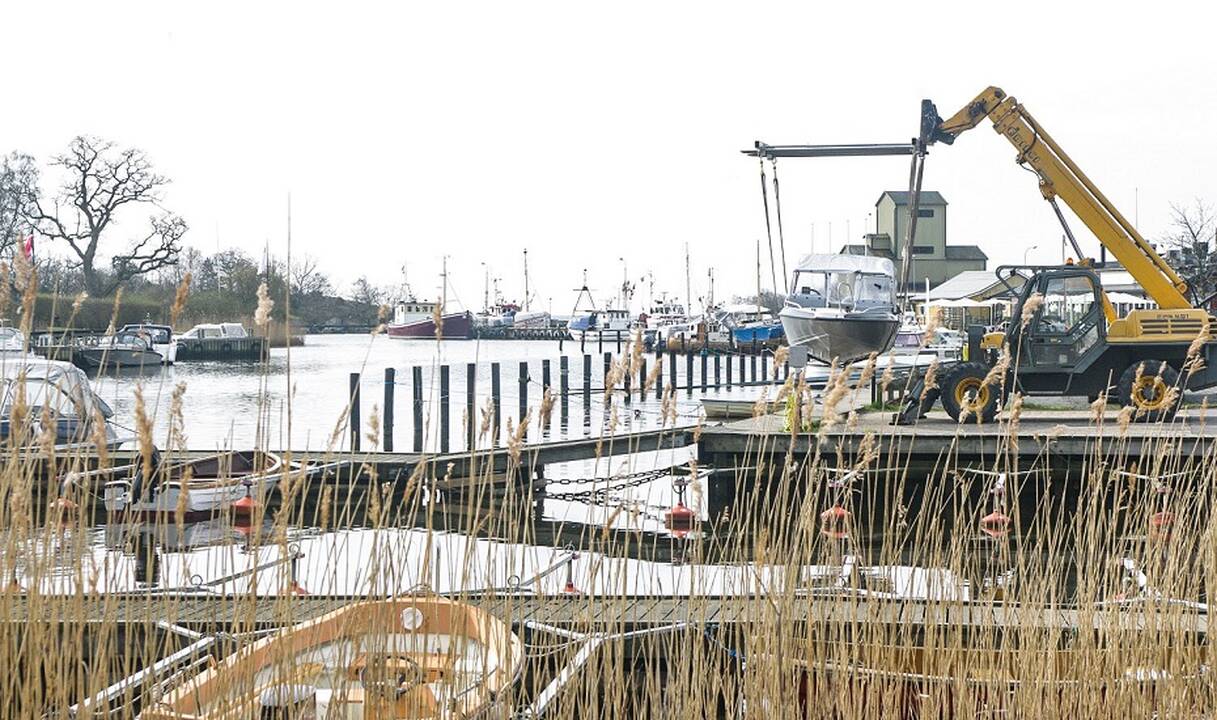 Indentifikavimas: iš Švedijos pramoginių laivų prisipirkę lietuviai ne visada galėdavo pateikti jų dokumentus, nes švedams vidaus vandenų laivų nereikėjo registruoti.