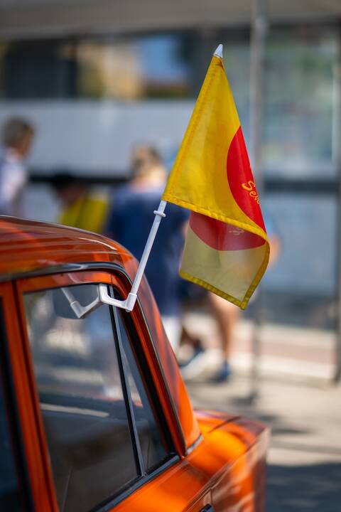 Senovinių automobilių paroda Atgimimo aikštėje