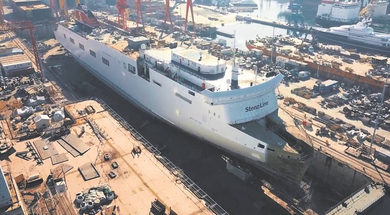 Pasirinkimas: „Stena Scandica“ kurį laiką Klaipėdoje stovėjo prie dėl pandemijos vis dar tuščios Kruizinių laivų terminalo krantinės.