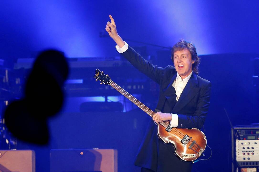 Buvęs "the Beatles" atlikėjas P. McCartney dėl ligos atšaukė gastroles