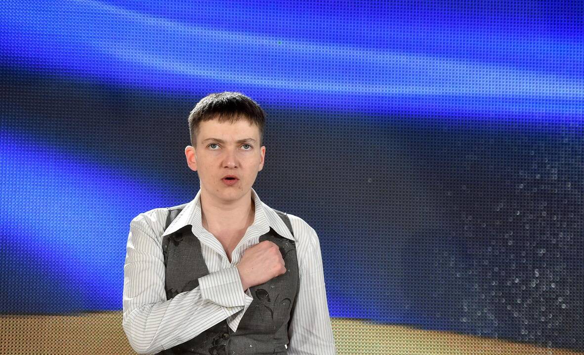 N. Savčenko sako esanti pasirengusi derėtis su separatistais dėl belaisvių