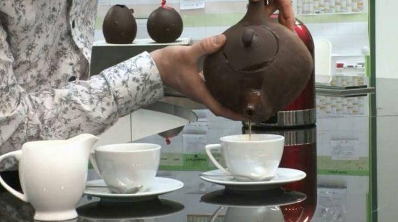 Sukūrė šokoladinį arbatinuką, kurį galima naudoti pagal paskirtį