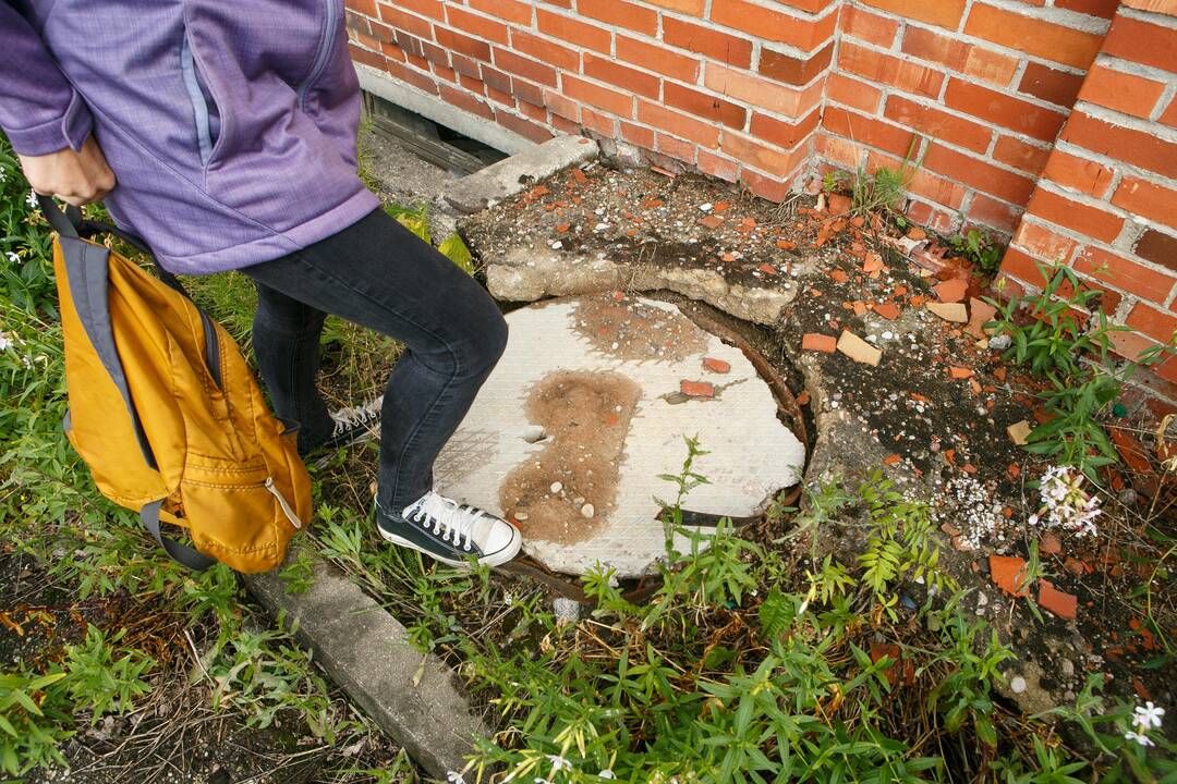 Pavojus mieste: atvirų šulinių nestinga